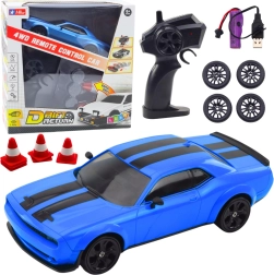 RC driftiauto 4WD vahetatavate ratastega, sinine