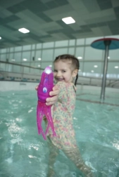 Roosa Squiddy veemänguasi