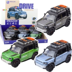 Maastikuauto veoga Avanevate Uste Valguste Helidega Mix