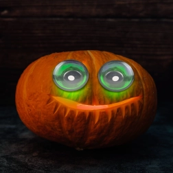 Halloweeni õudsed silmad roheliste LEDidega