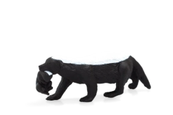 Mojo meemesilaste kärplase poegadega – realistlik loomafiguur