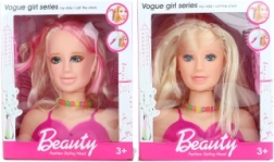 Blond juukses soengupea koos tarvikutega