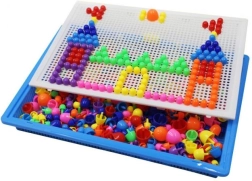 Värviline mosaiik 296 naelakesega