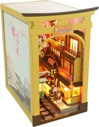 Raamatutoed Sakura-puhkus