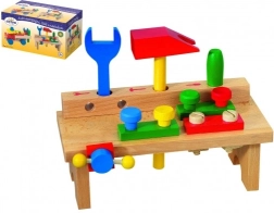 Detoa tööpink – puidust töölaud tööriistadega