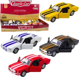 Metal classic toy car 1:32 with pull-back drive and opening doors