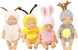 Beebinukk loomamustritega riietuses