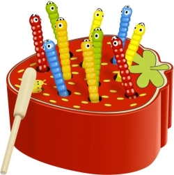 Puidust mäng Trscka – ussikeste püüdmine magnetiga