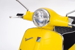 Laste elektriline motoroller VESPA ROMA – kollane