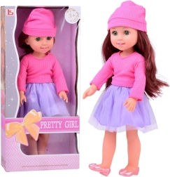 Elegantne moenukk realistlike lisadega