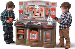 Kids workbench with light and 45 accessories step2