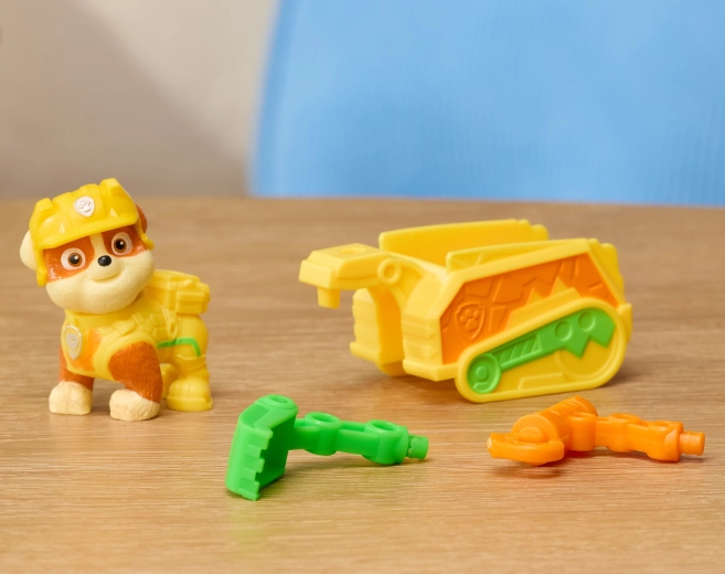 2 interchangeable tools for even more fun