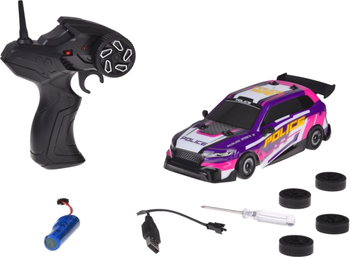 Interchangeable tires and 4×4 drift