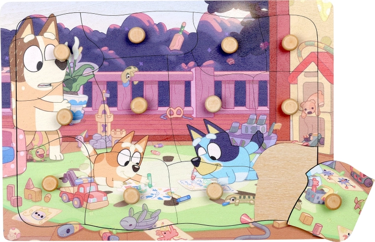 Wooden Bluey peg puzzle – 12 pieces