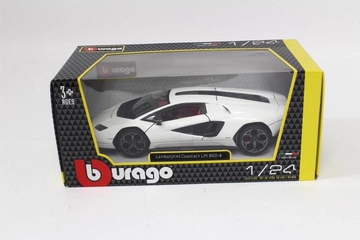 Bburago Lamborghini Countach LPI 800-4 valge 1:24