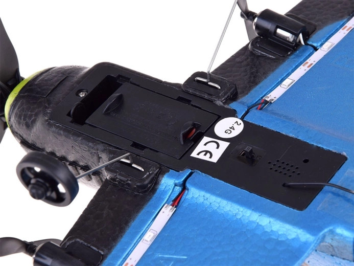 LED‑valgustus ja lihtne USB‑laadimine