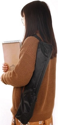 Non-slip feet and carry case