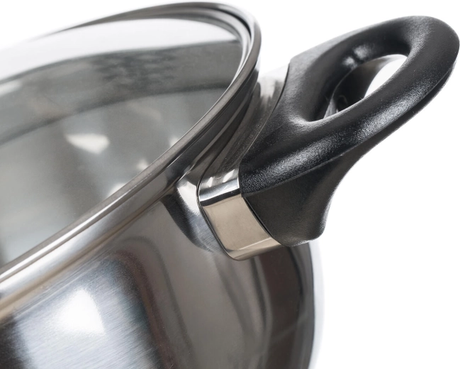 Safe and comfortable handles