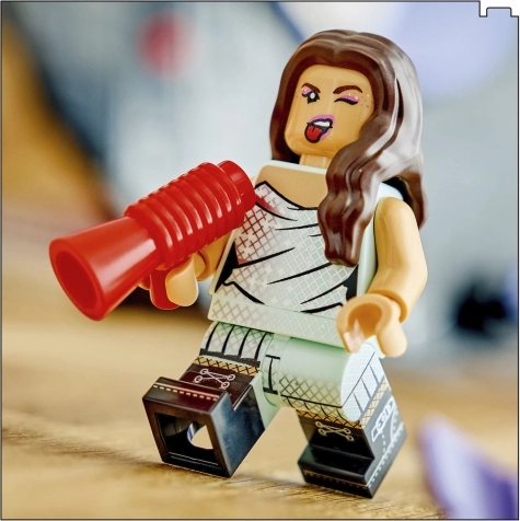 Olivia Rodrigo minifiguur tarvikutega