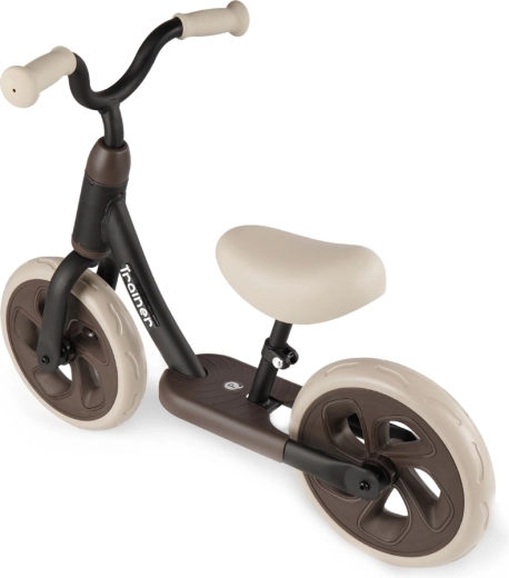 Grows with the child thanks to adjustments