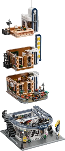Modular city building with interior access