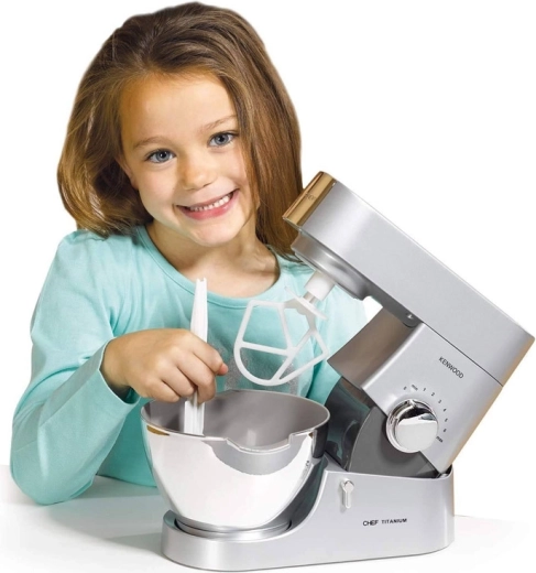 Supports imagination and role play