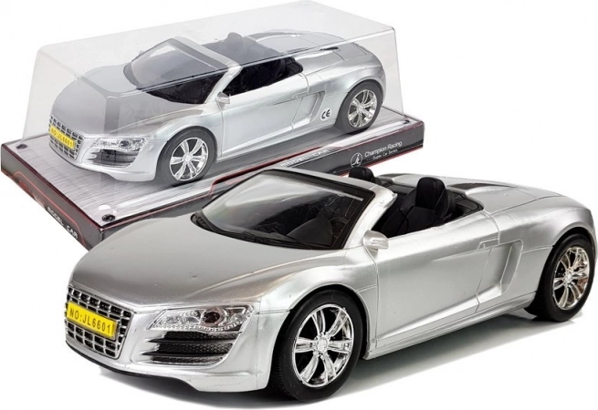 Hõbedane kabriolett-auto hõõrdejõuga 1:18