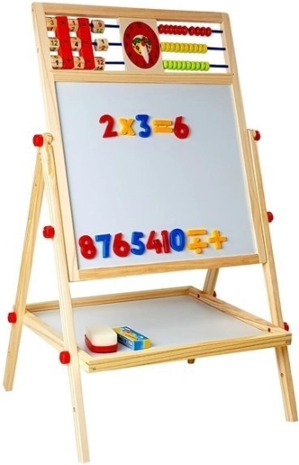 Kaks pinda: kriidipind ja valge magnetpind