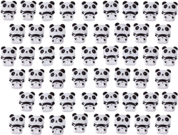 Komplektis 50 pandafiguuri ja lisatarvikud