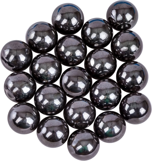 20 magnetic balls for a thrilling game