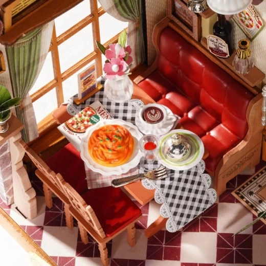 Detailne mini bistroo dekoratsioonina