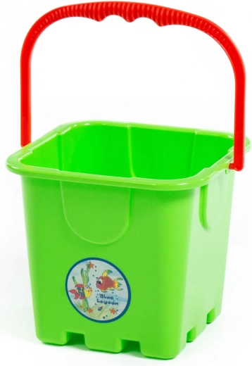 Kvaliteetne plastviimistlus õues mängimiseks
