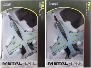 Metallist patareitoitel lennuk heli ja tuledega