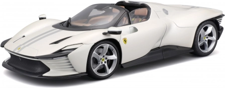 Bburago Ferrari Daytona SP3 1:18 valge automudel