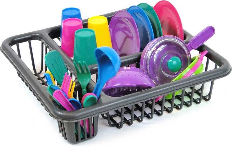 Children’s kitchen dish set with drying rack and sponge