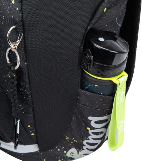 Smart details for organization and hydration