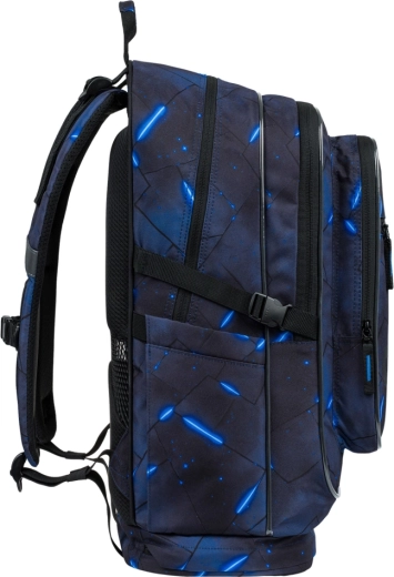 Smart organization with a 15" laptop pocket
