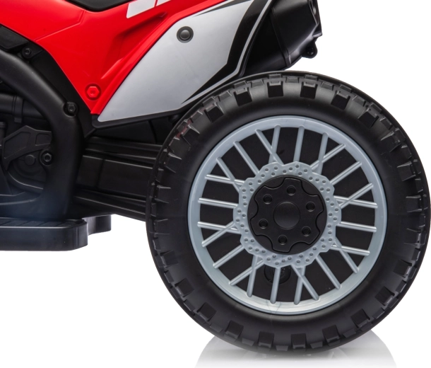 Stable wheels with an off-road tread pattern