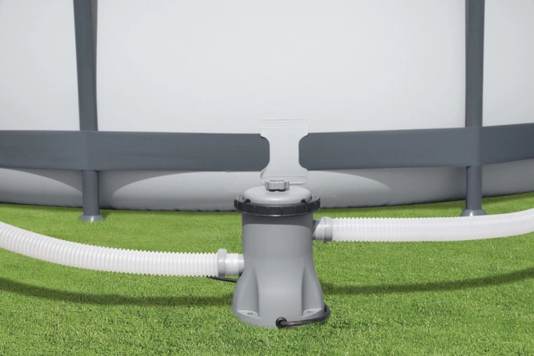 Lihtne paigaldus maa-pealsetele basseinidele