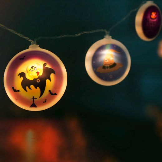 Halloween’i LED-valguskett ringidega