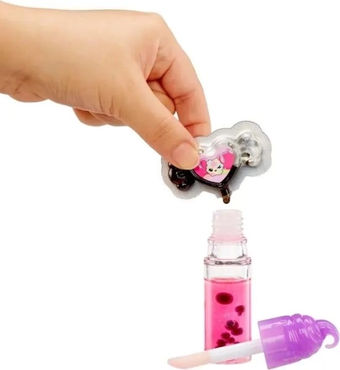 Eye-catching lava lamp effect