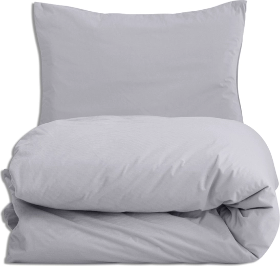Practical 2-piece set for a baby cot