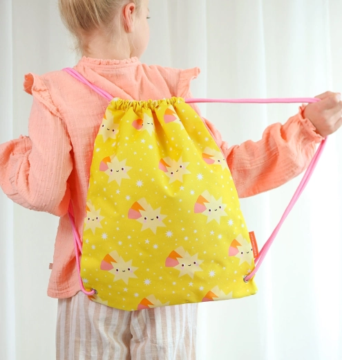 Lightweight bag for sports and school