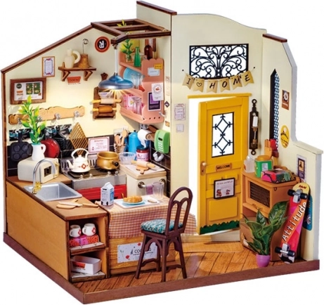 Miniature Homey Kitchen Dollhouse