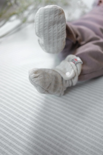 Breathable cotton with seersucker texture