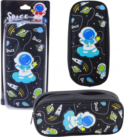 Space pinal astronaudiga, kaks taskut, must
