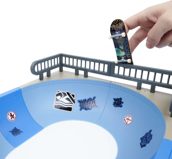 Realistlik sõrmelaua disain