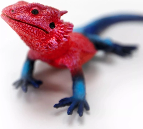Safe and non-toxic toy for children from 3 years