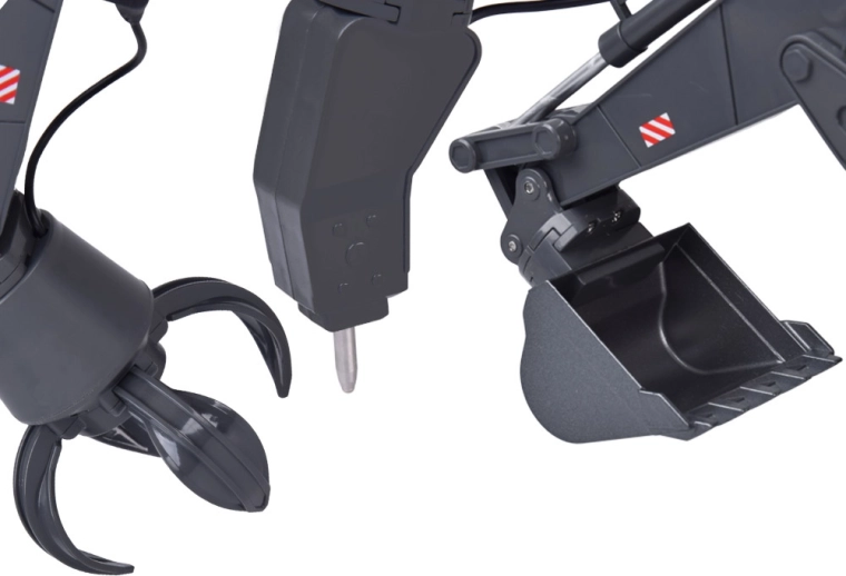 3-ühes vahetatavad tööriistad realistlikuks mänguks