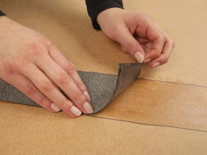 Flexible strip with realistic texture